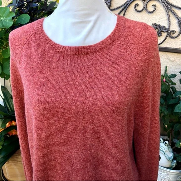 J. Crew 100% Lambswool Crew Neck Sweater - Picture 7 of 11